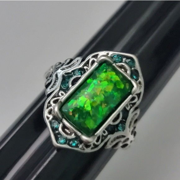 Green Fire Opal Cocktail Ring Sizes 7.5 9 art Deco Vintage Inspired - Picture 4 of 10